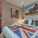 The Old School House - Luxury Themed Apartments
